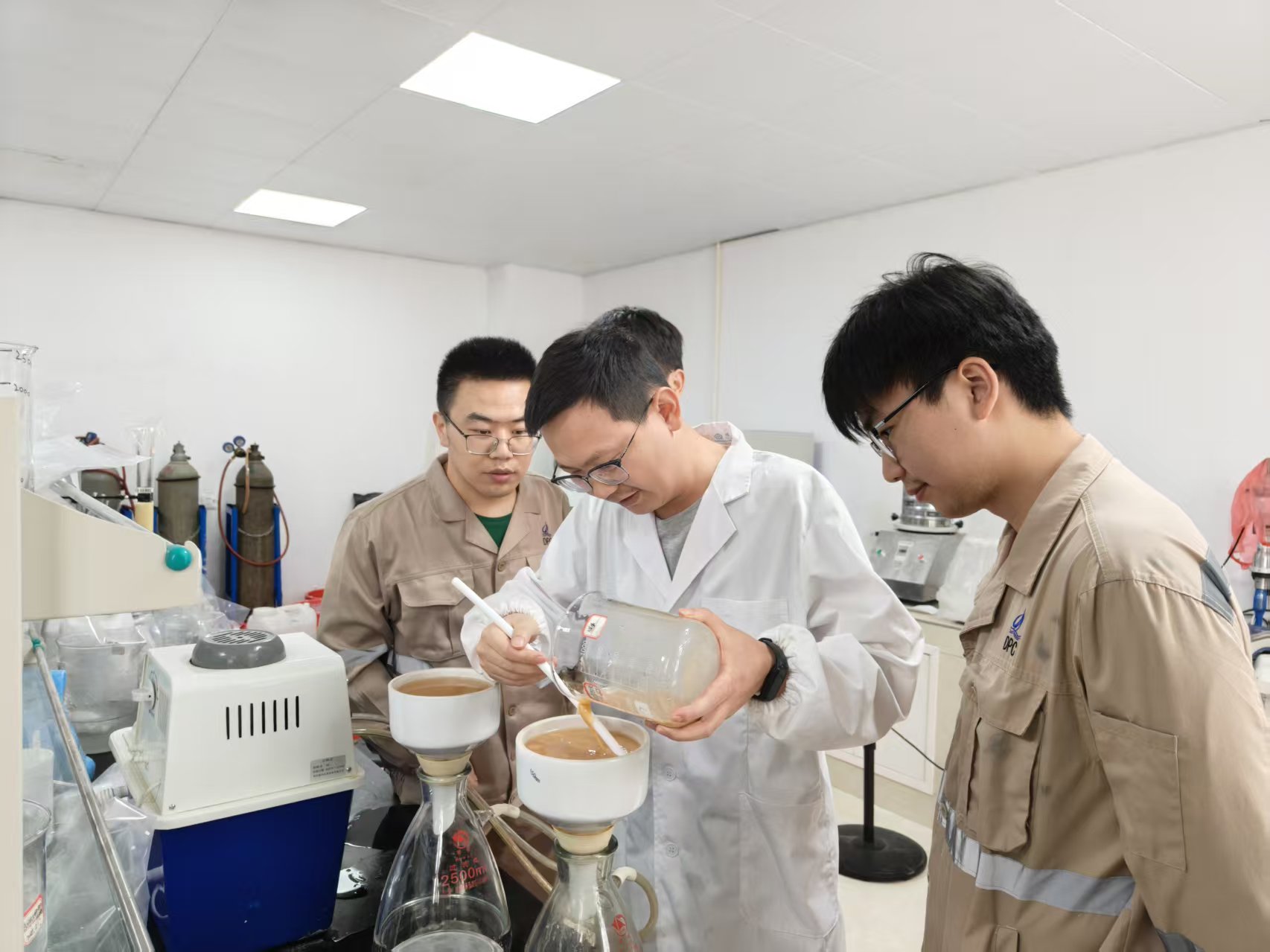 扎根锂业，攻坚路上让&ldquo;锂&rdquo;想花开｜tyc太阳锂业研发部90后工程师徐苗